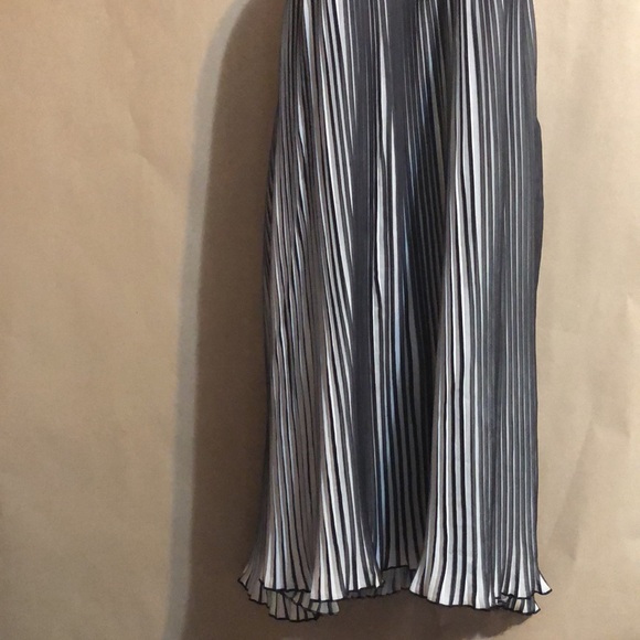 Sugar lips swing dress. Fun for roaring 20s party. - Picture 2 of 4